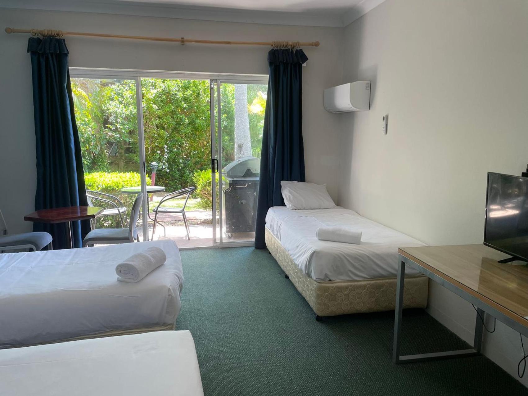 Seaside Garden Retreat Accommodation Wamberal Екстер'єр фото